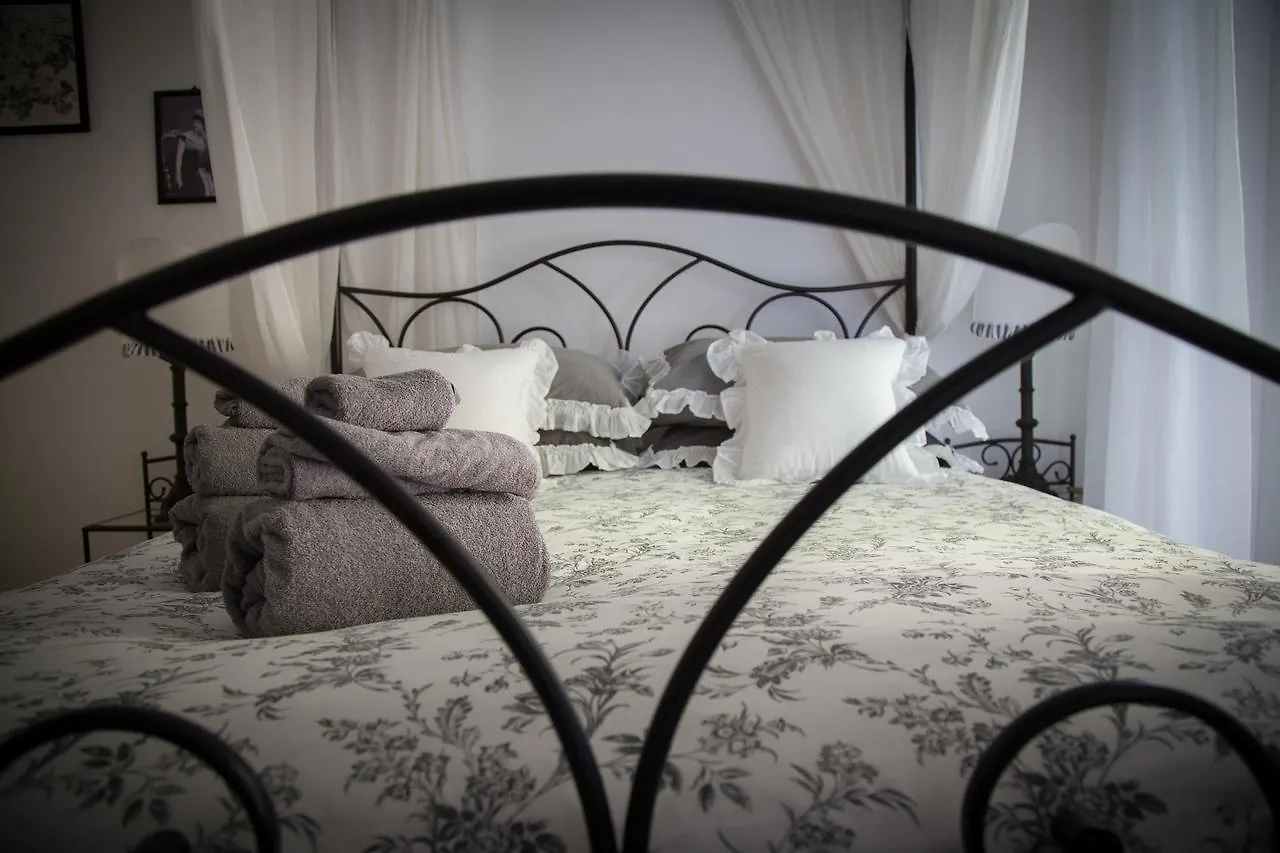 B&B La Piazzetta Delle Regine Rzym 2*,