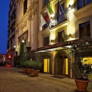 https://palazzo-turchini.hotels-amalfi.com