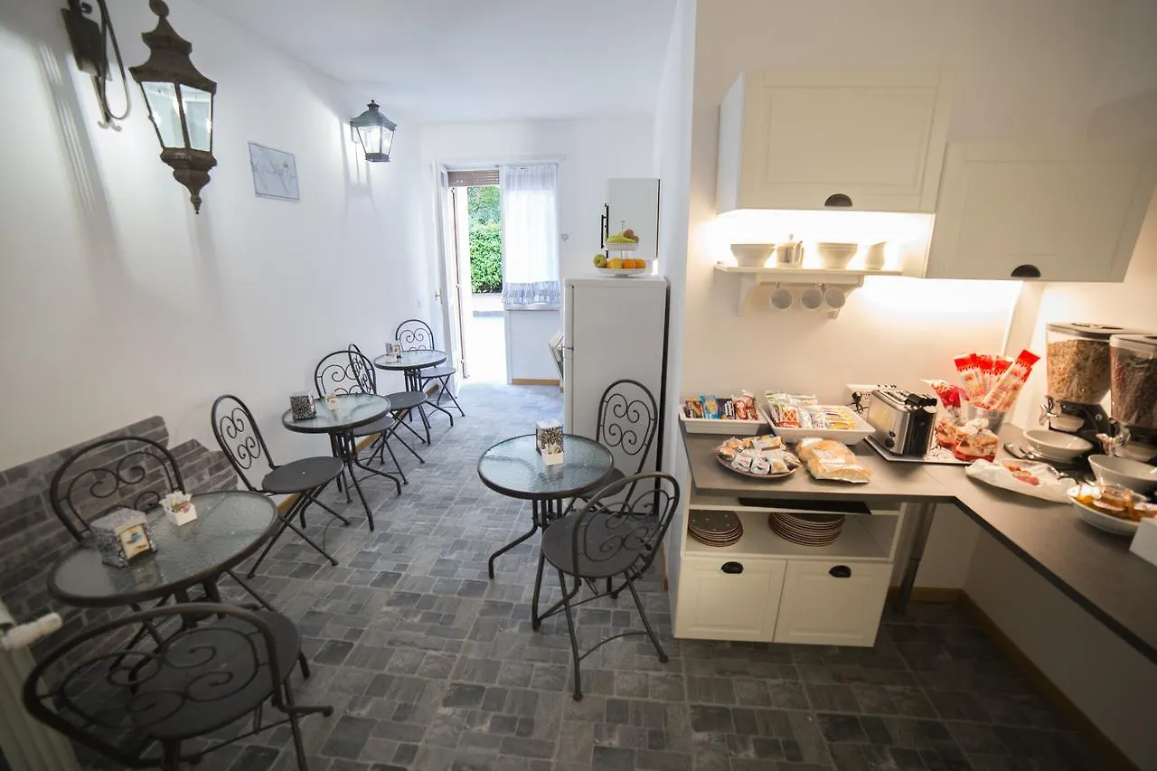 B&B La Piazzetta Delle Regine Rom Italien
